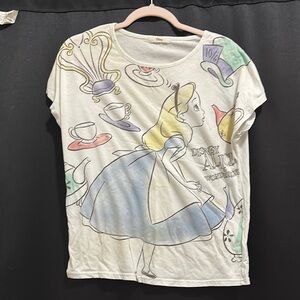 Disney Alice in Wonderland Graphic Tee